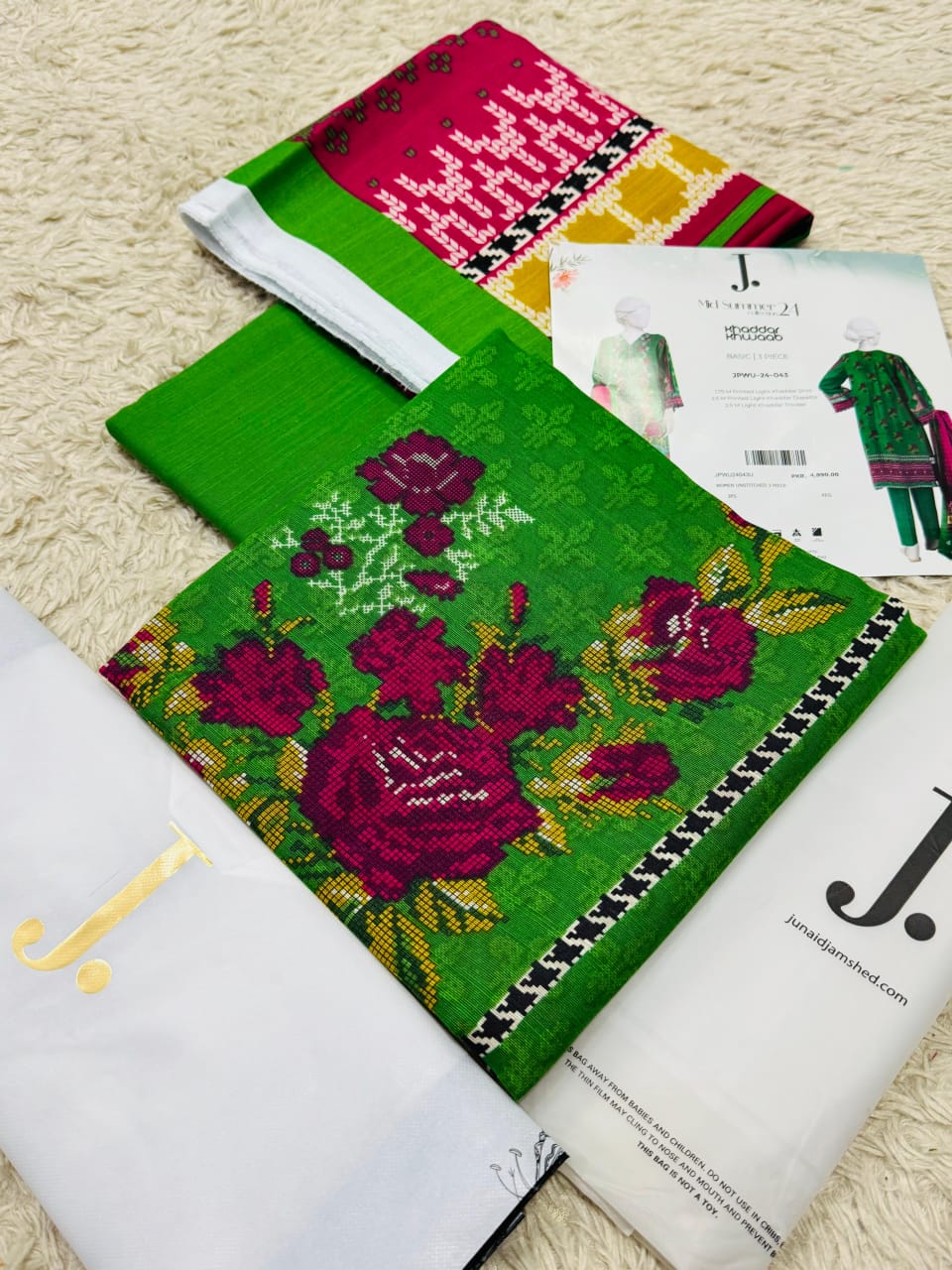 J. Outlet Stock – Original Khaddar Collection 2025 (3-Piece Unstitched Suit)