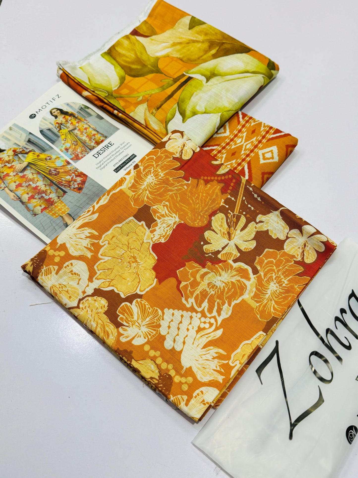 ZOHRA by Motifz – Khaddar Collection 2025 (3-Piece Printed Suit)