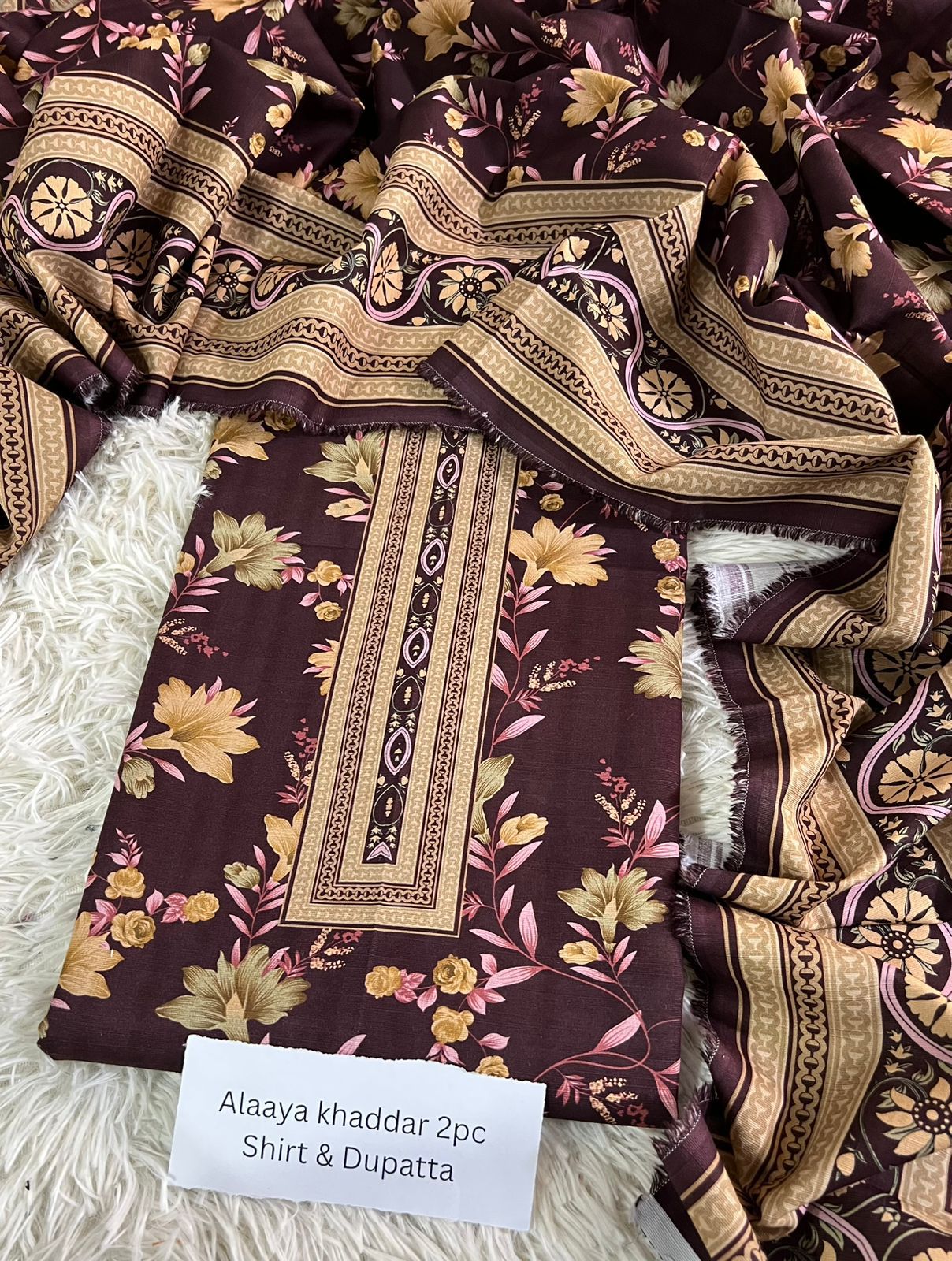 Alaya Khaddar 2-Piece Printed Winter Collection 2025 – Premium Khaddar Suit